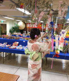 只今おもちゃ花火好評販売中